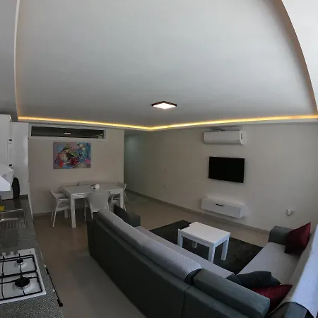 Dalyan Elit Apart Otel Çeşme